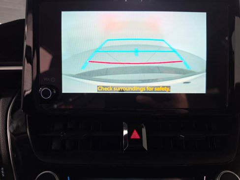 Used 2023 Toyota Corolla Cross LE image 17