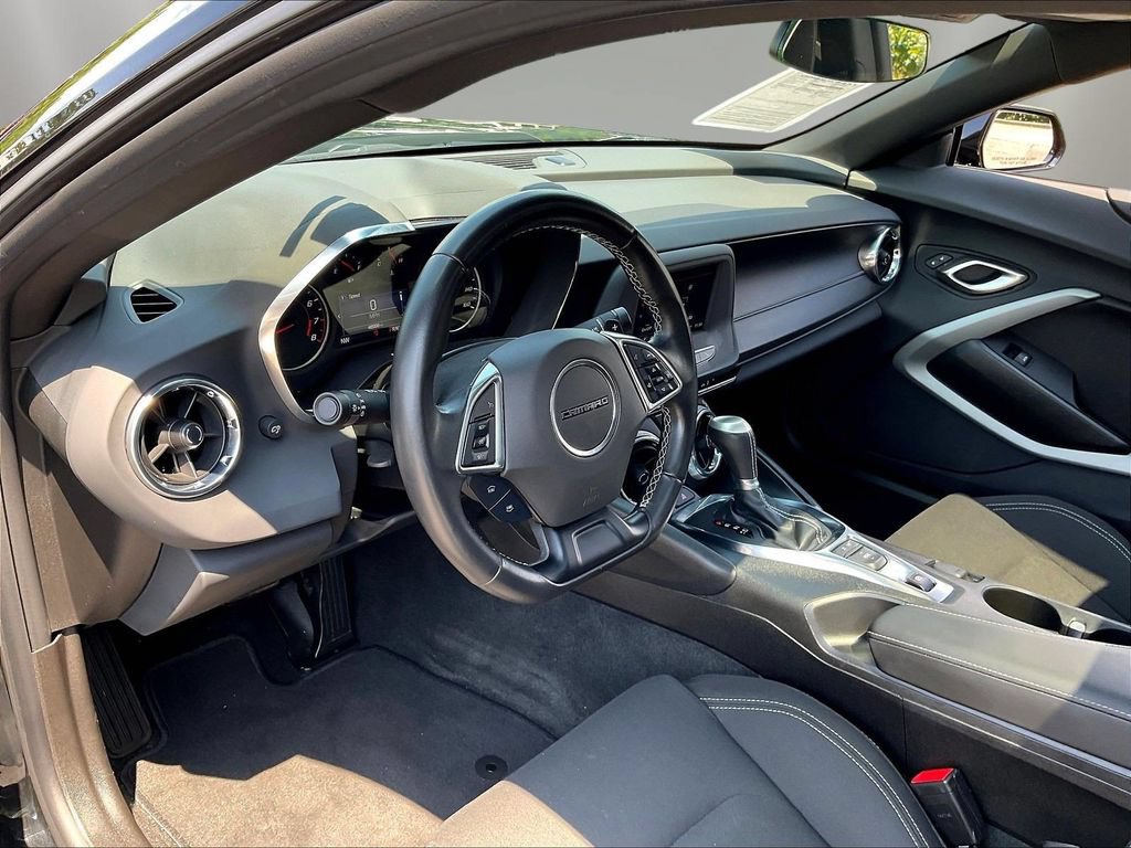 Used 2022 Chevrolet Camaro LT RWD image 17