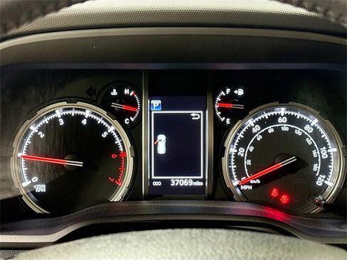 Used 2020 Toyota 4Runner TRD Off-Road image 14