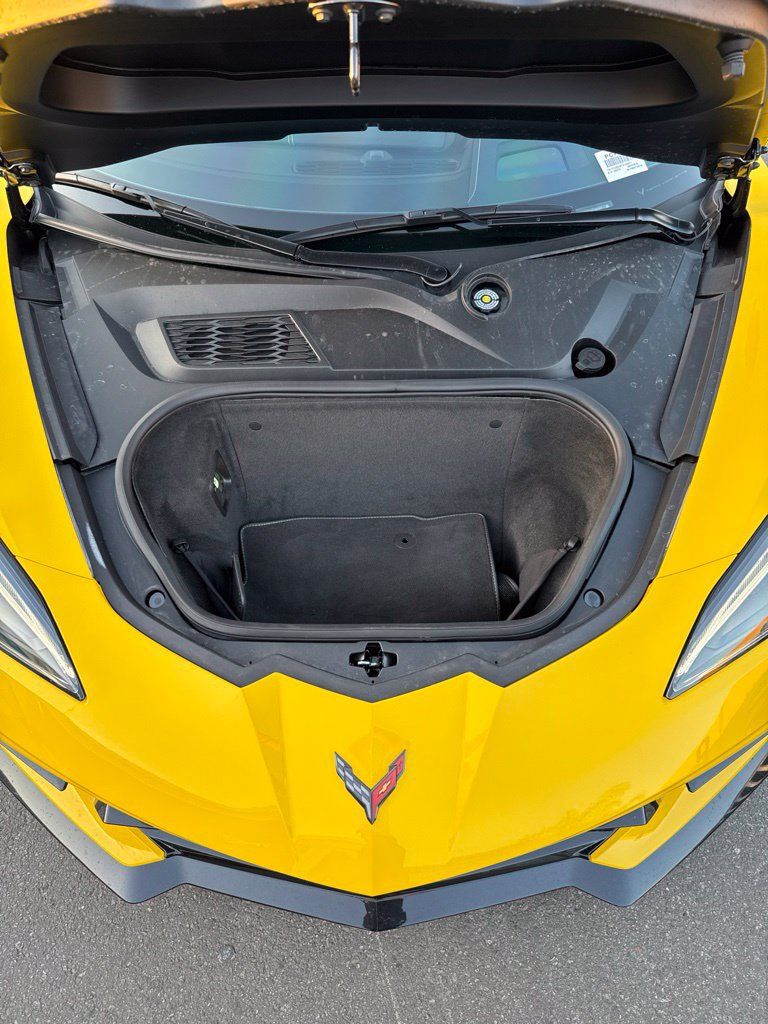 Used 2026 Chevrolet Corvette Stingray Premium Conv w/ Z51 Performance Package RWD image 42