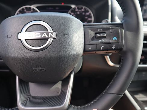 Certified 2025 Nissan Rogue SV AWD/4WD image 21