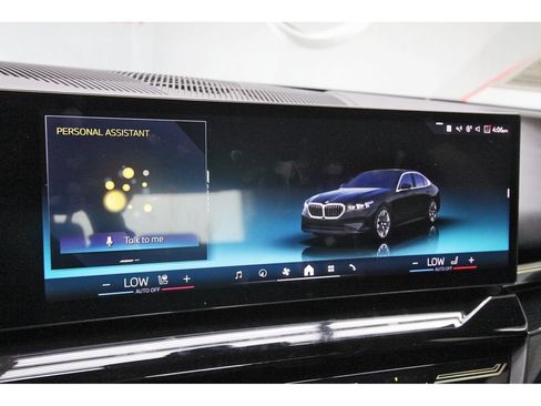 Used 2025 BMW 530i RWD image 26