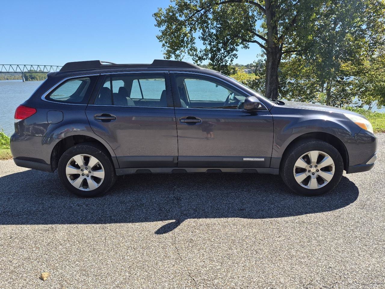 Used 2012 Subaru Outback 2.5i AWD/4WD image 4