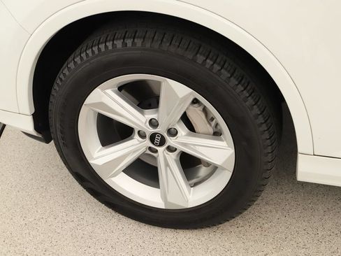 Certified 2022 Audi Q7 2.0T Premium Plus AWD/4WD image 37