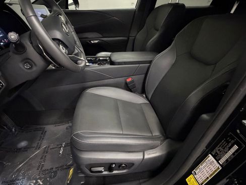 Used 2025 Lexus RX 350 FWD w/ Technology Package image 22