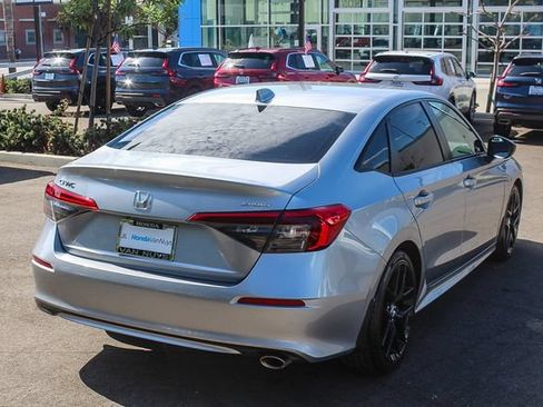 Used 2023 Honda Civic Sport image 5