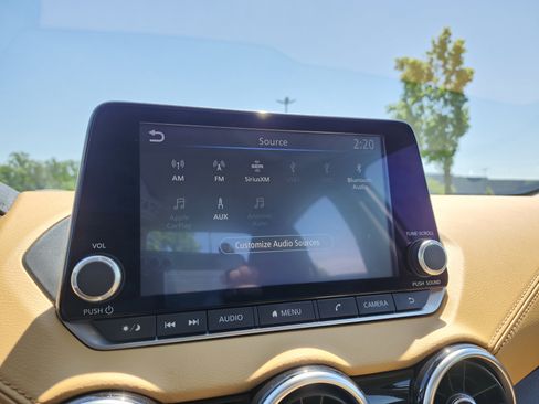 Used 2021 Nissan Sentra SV w/ SV Premium Package FWD image 7
