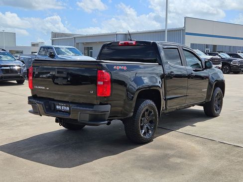 Used 2018 Chevrolet Colorado LT AWD/4WD image 3