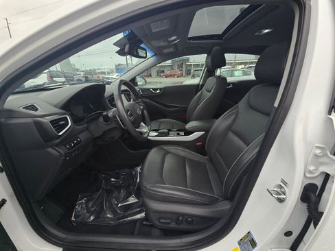 Used 2019 Hyundai Ioniq Limited image 22