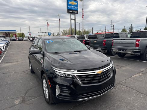 Used 2023 Chevrolet Equinox LT FWD image 1