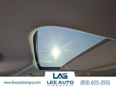 Used 2018 Jaguar F-PACE Prestige image 18