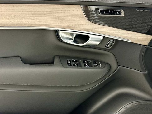 New 2025 Volvo XC90 B6 Plus w/ Protection Package Premier image 17