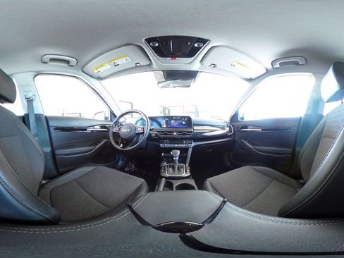 Used 2025 Kia Seltos S image 43