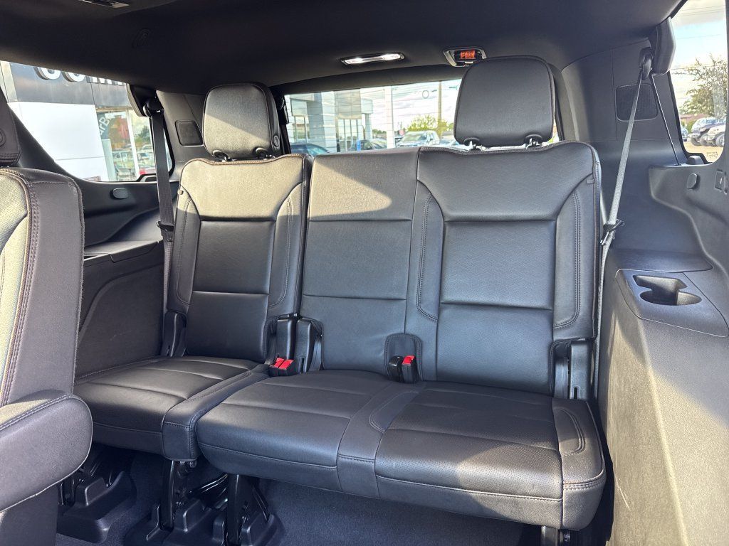 Used 2024 Chevrolet Tahoe High Country AWD/4WD image 37