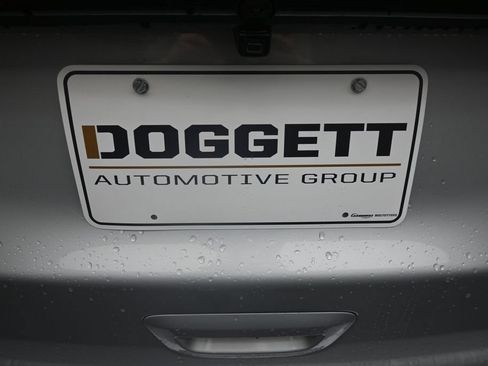 Used 2026 Chrysler Pacifica Limited w/ S Appearance Package FWD image 2