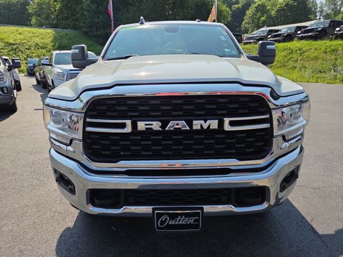 Certified 2024 RAM 2500 Big Horn w/ Off Road Package AWD/4WD image 9