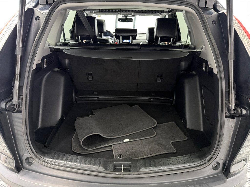 Used 2018 Honda CR-V Touring image 19