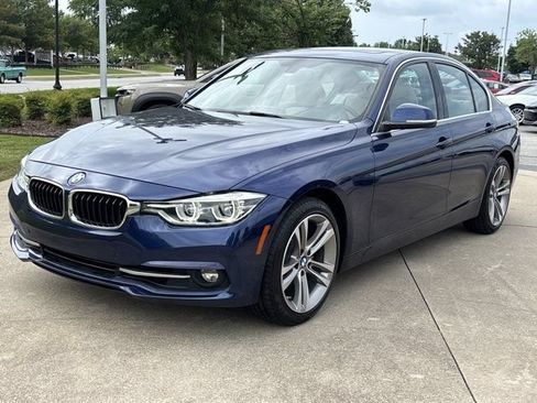 Used 2017 BMW 330i Sedan RWD image 10