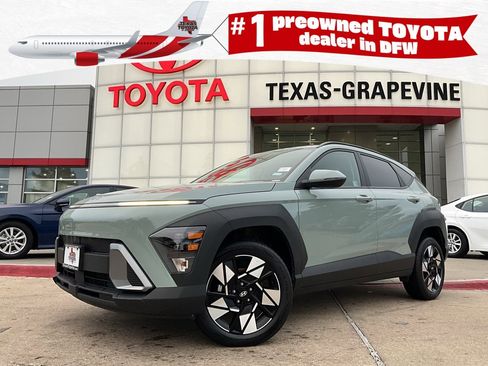 Used 2025 Hyundai Kona SEL image 1
