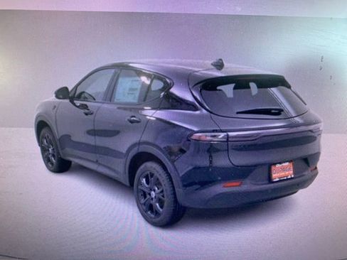 Used 2024 Dodge Hornet GT w/ GT Blacktop Package AWD/4WD image 9