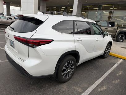 Used 2023 Toyota Highlander XLE