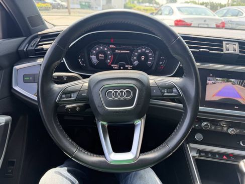 Used 2020 Audi Q3 2.0T Premium w/ Convenience Package AWD/4WD image 31