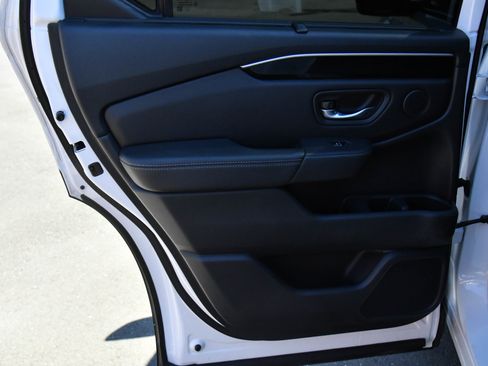 Used 2024 Honda Pilot EX-L image 37