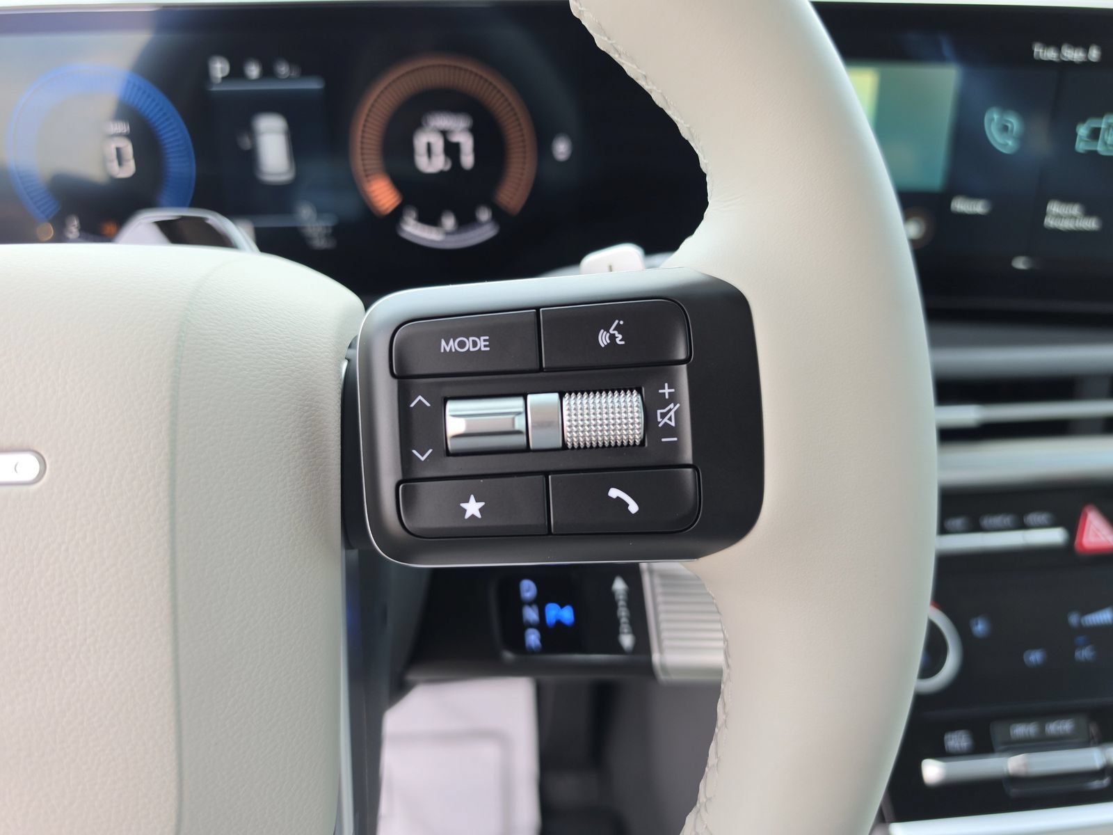 New 2027 Hyundai Santa Fe SEL FWD image 31