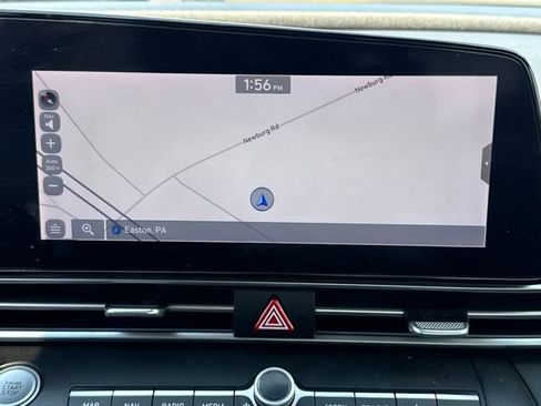Used 2021 Hyundai Elantra Limited FWD image 30