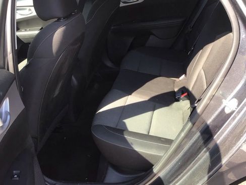 Used 2023 Kia Forte LXS FWD image 5