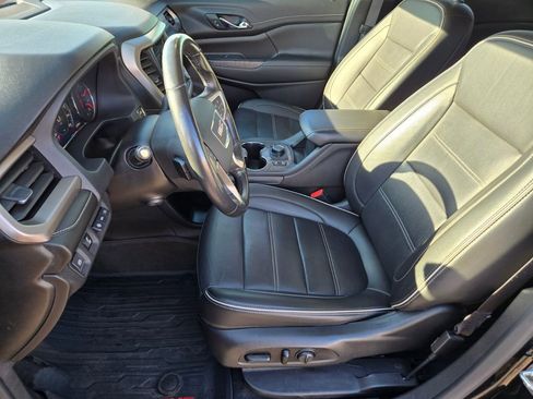 Used 2021 GMC Acadia Denali w/ Denali Technology Package image 10