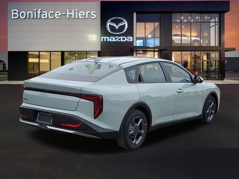 Used 2025 Kia K4 LXS FWD image 4