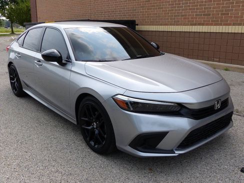 Used 2022 Honda Civic Sport image 12