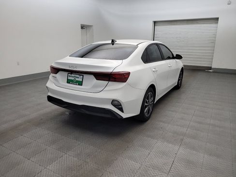 Used 2022 Kia Forte LXS FWD image 9