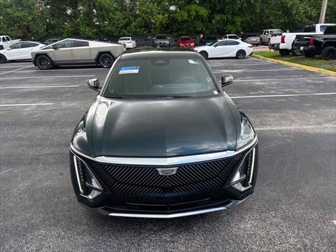 Used 2024 Cadillac Lyriq Tech RWD image 4