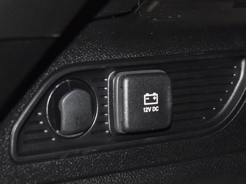 New 2025 Jeep Grand Cherokee Altitude image 35