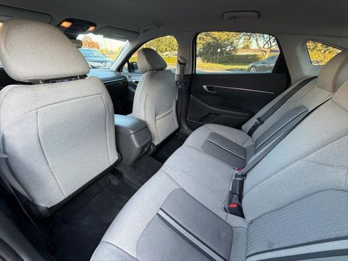 Used 2020 Hyundai Sonata SE image 16