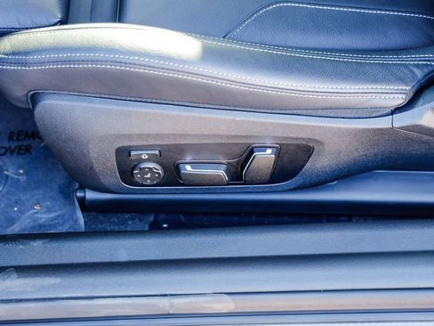 Used 2025 BMW M2 Base w/ Lighting Package image 25