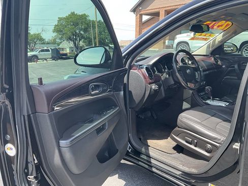 Used 2017 Buick Enclave Leather AWD/4WD image 26