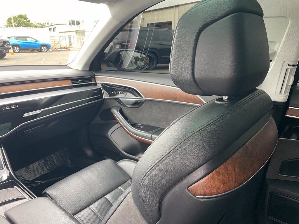 Used 2021 Audi A8 L 3.0T w/ Executive Plus Package AWD/4WD image 26