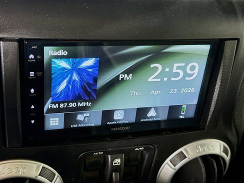Used 2013 Jeep Wrangler Unlimited Sahara w/ Dual Top Group AWD/4WD image 5