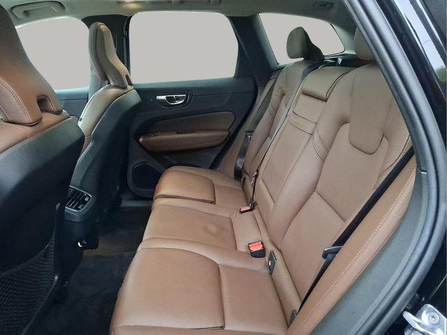 Used 2019 Volvo XC60 T5 Inscription w/ Protection Package Premier AWD/4WD image 8