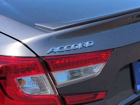 Used 2019 Honda Accord Sport image 27