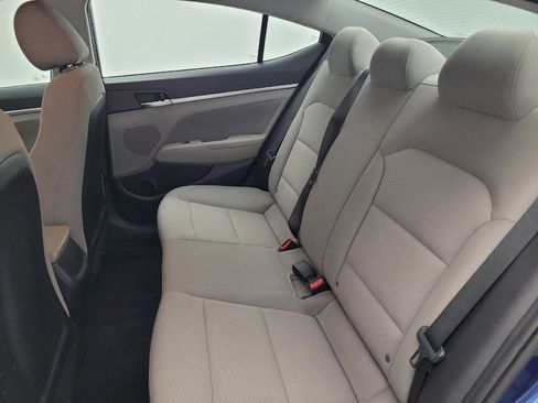 Used 2020 Hyundai Elantra SEL image 18