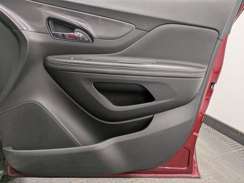 Used 2022 Buick Encore Preferred w/ Safety Package image 27