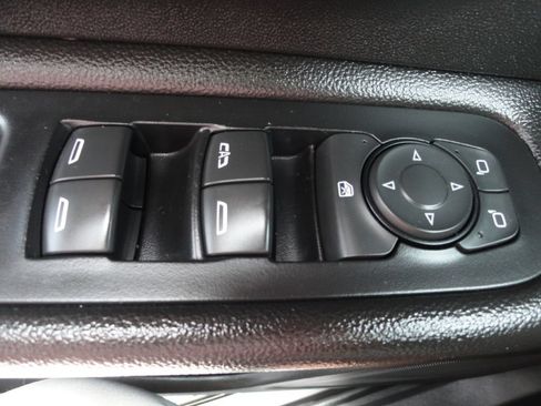 Used 2020 GMC Terrain SLT AWD/4WD image 30