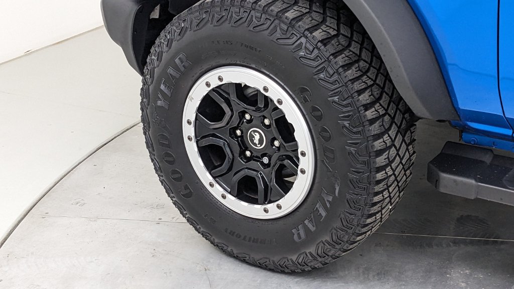 Used 2023 Ford Bronco Outer Banks w/ Sasquatch Package AWD/4WD image 4