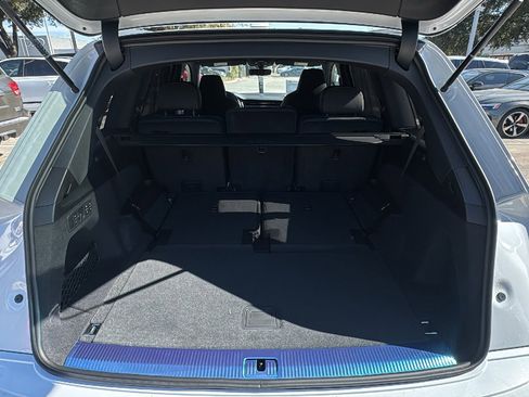 New 2026 Audi SQ7 Premium Plus AWD/4WD image 25