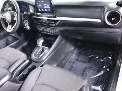Used 2020 Kia Forte LXS FWD image 36