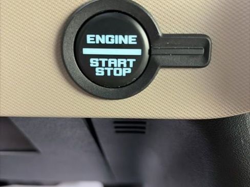 Used 2023 Ford Bronco Wildtrak image 30